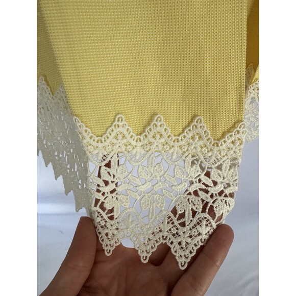 English Factory Yellow Lace Women’s Skirt Size Small - Picture 3 of 5